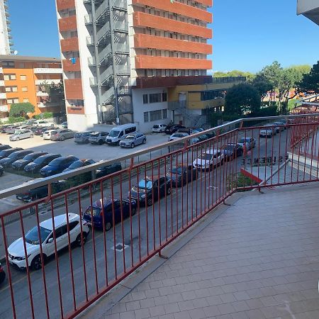 Condominio Cristallo Lignano Sabbiadoro Eksteriør bilde