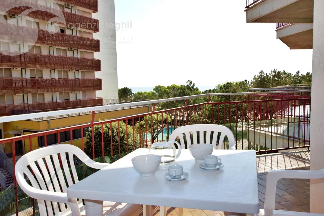 Condominio Cristallo Lignano Sabbiadoro Eksteriør bilde